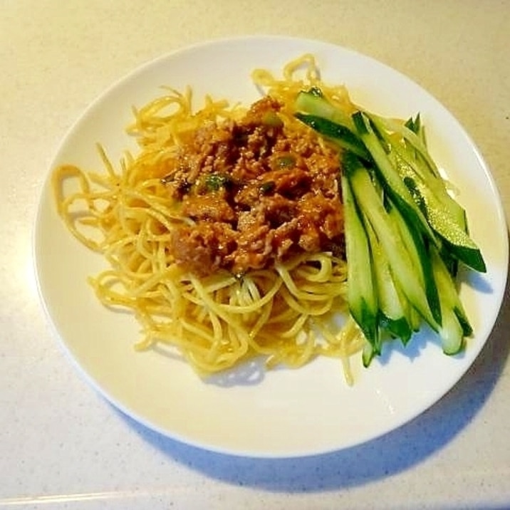 焼きそば麺で♪ジャージャー麺風